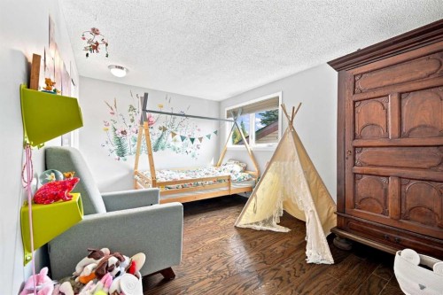 267 Brookgreen Drive Sw, Calgary, AB 