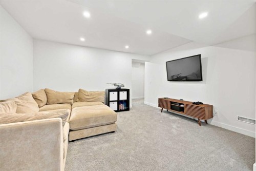 267 Brookgreen Drive Sw, Calgary, AB 