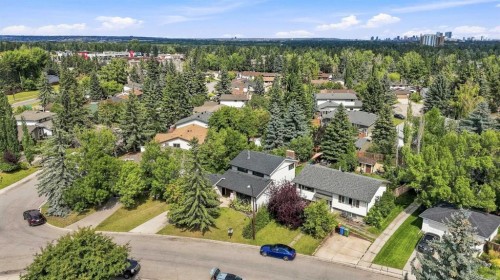 267 Brookgreen Drive Sw, Calgary, AB 