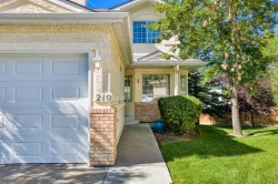 210 Scenic Acres Terrace NW Calgary, AB T3L 1Y4