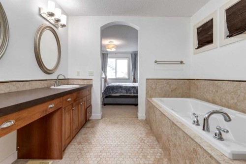 133 Copperleaf Bay Se, Calgary, AB 
