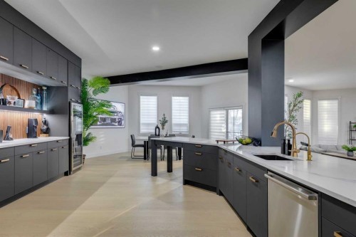 1507 96 Avenue Sw, Calgary, AB 