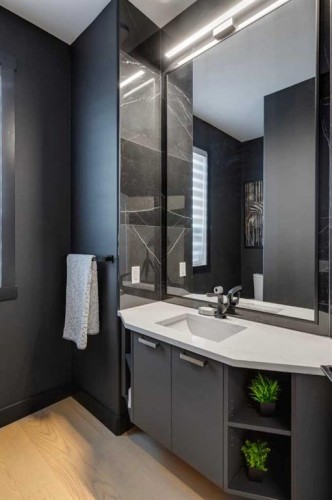 1507 96 Avenue Sw, Calgary, AB 