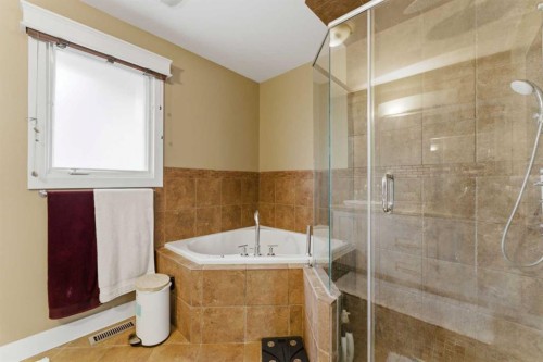 36 Varsity Estates Court Nw, Calgary, AB 