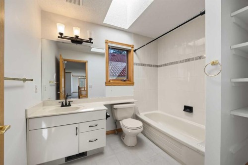 52 Edgeview Road Nw, Calgary, AB 