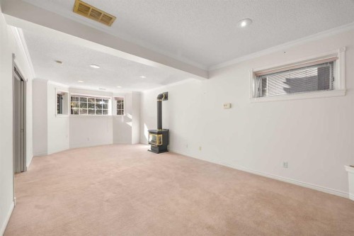 52 Edgeview Road Nw, Calgary, AB 