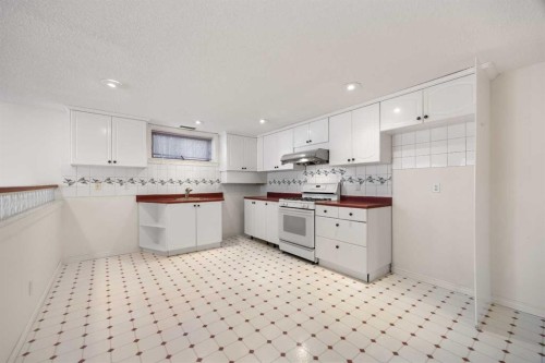 52 Edgeview Road Nw, Calgary, AB 