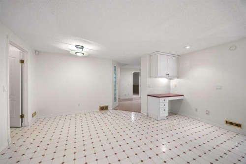 52 Edgeview Road Nw, Calgary, AB 