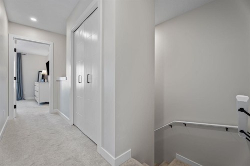 44 D'Arcy Boulevard, Okotoks, AB - Indoor Photo Showing Other Room