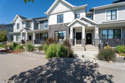 44 D'Arcy Boulevard, Okotoks, AB - Outdoor With Facade