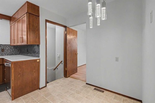 163 Lake Sylvan Close Se, Calgary, AB 