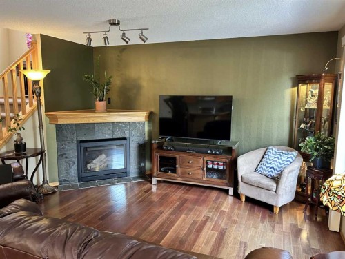173 Cranfield Green Se, Calgary, AB 