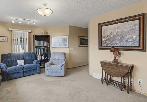 173 Cranfield Green Se, Calgary, AB 