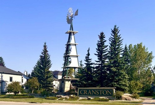 173 Cranfield Green Se, Calgary, AB 