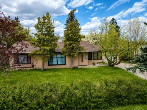 2110 26 Avenue Sw, Calgary, AB 