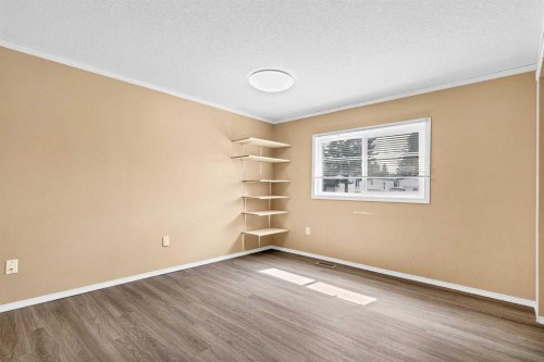 197 Spring Dale Circle Se, Airdrie, AB - Indoor Photo Showing Other Room