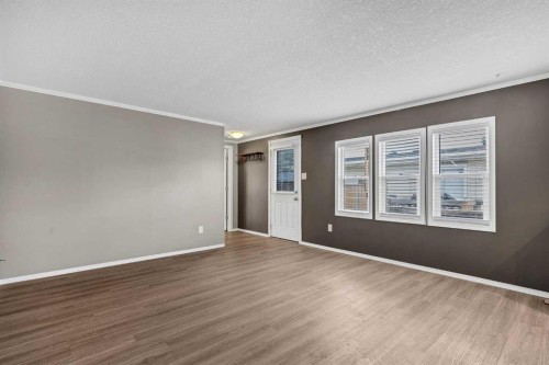 197 Spring Dale Circle Se, Airdrie, AB - Indoor Photo Showing Other Room