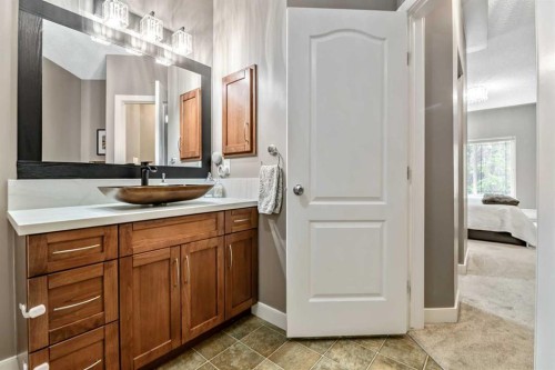 233-20 Discovery Ridge Close Sw, Calgary, AB 
