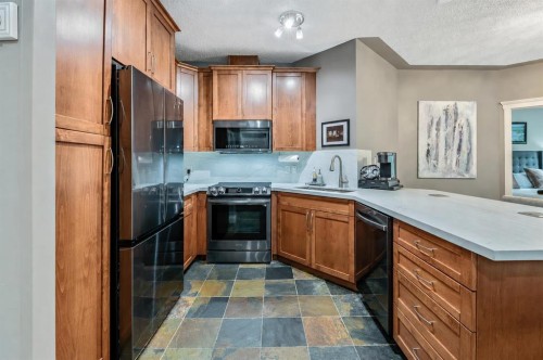 233-20 Discovery Ridge Close Sw, Calgary, AB 