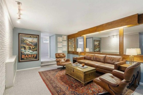 1423 75 Avenue Sw, Calgary, AB 