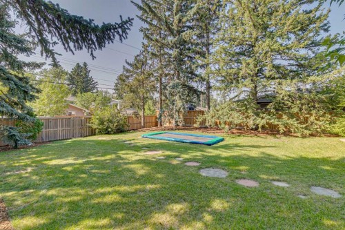 1423 75 Avenue Sw, Calgary, AB 