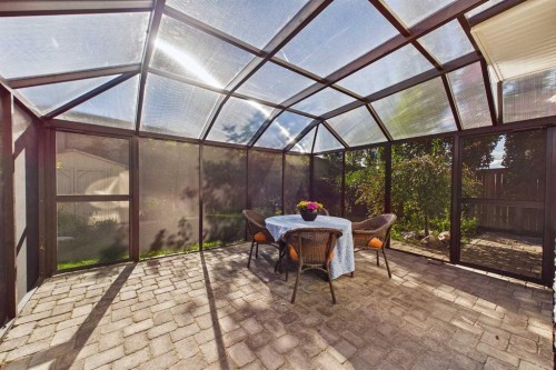 211 Valley Pointe Place Nw, Calgary, AB 