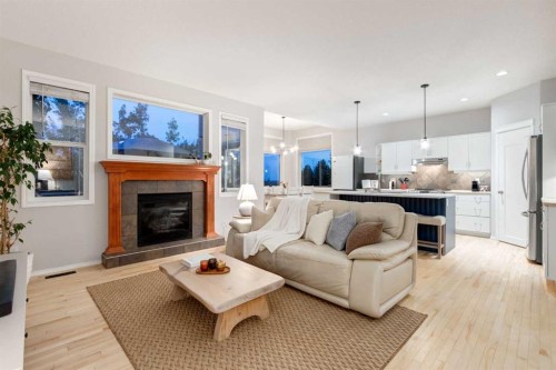 102 Springborough Point Sw, Calgary, AB 