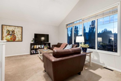 102 Springborough Point Sw, Calgary, AB 