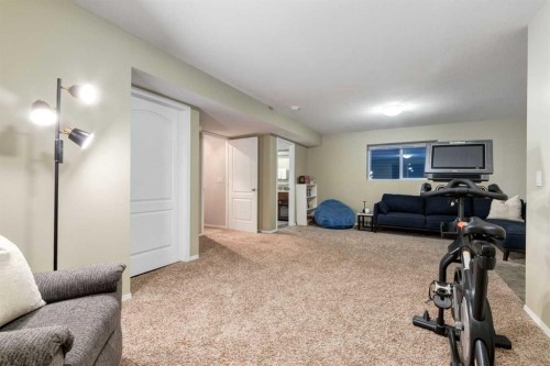 102 Springborough Point Sw, Calgary, AB 