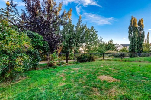 102 Springborough Point Sw, Calgary, AB 