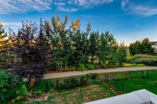 102 Springborough Point Sw, Calgary, AB 