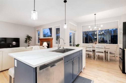 102 Springborough Point Sw, Calgary, AB 