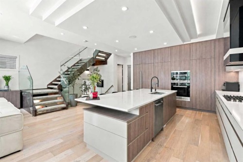 421 29 Avenue Ne, Calgary, AB 