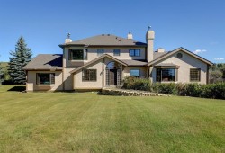 35 Blueridge Lane  Rural Rocky View County, AB T3L 2N5