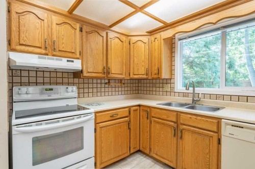 3239 Oakwood Drive Sw, Calgary, AB 