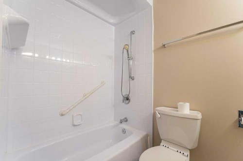3239 Oakwood Drive Sw, Calgary, AB 