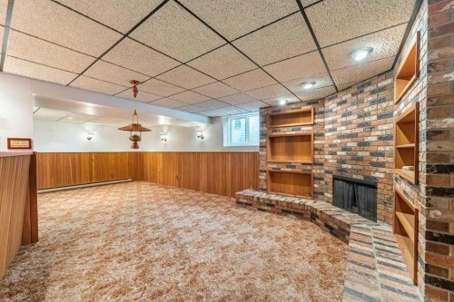3239 Oakwood Drive Sw, Calgary, AB 