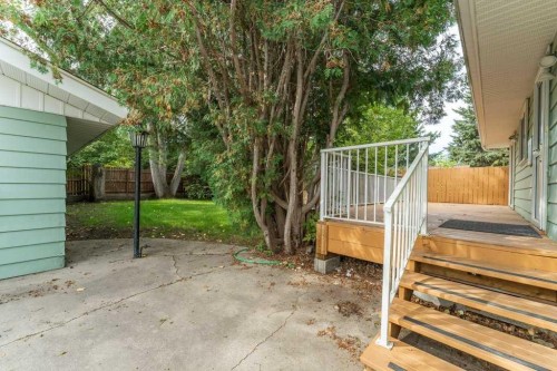 3239 Oakwood Drive Sw, Calgary, AB 
