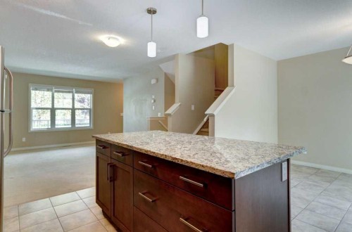 409 Cranberry Park Se, Calgary, AB 