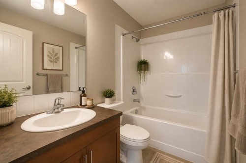 409 Cranberry Park Se, Calgary, AB 