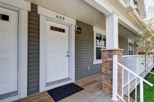 409 Cranberry Park Se, Calgary, AB 