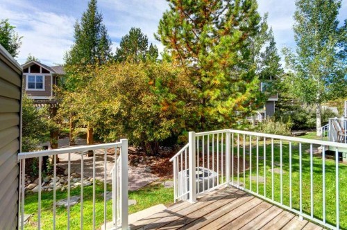 409 Cranberry Park Se, Calgary, AB 