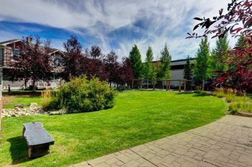 409 Cranberry Park Se, Calgary, AB 