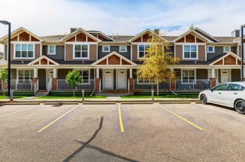 409 Cranberry Park Se, Calgary, AB 