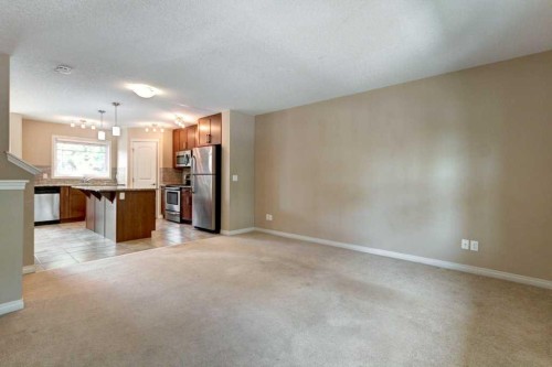 409 Cranberry Park Se, Calgary, AB 