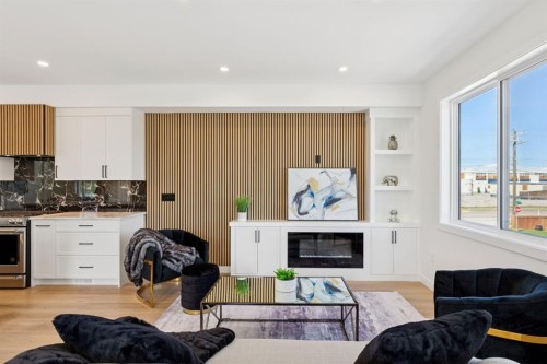 2402 Westmount Road Nw, Calgary, AB 