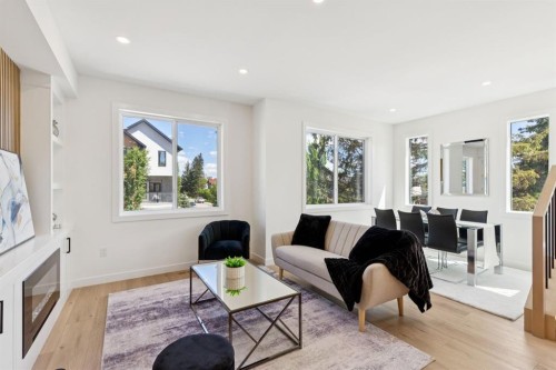 2402 Westmount Road Nw, Calgary, AB 