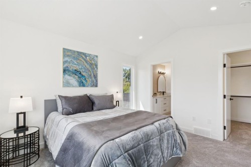 2402 Westmount Road Nw, Calgary, AB 