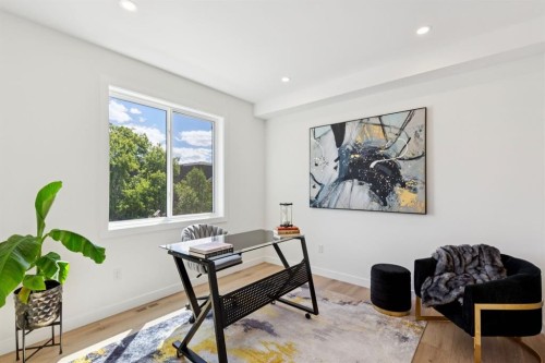 2402 Westmount Road Nw, Calgary, AB 