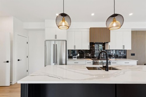 2402 Westmount Road Nw, Calgary, AB 